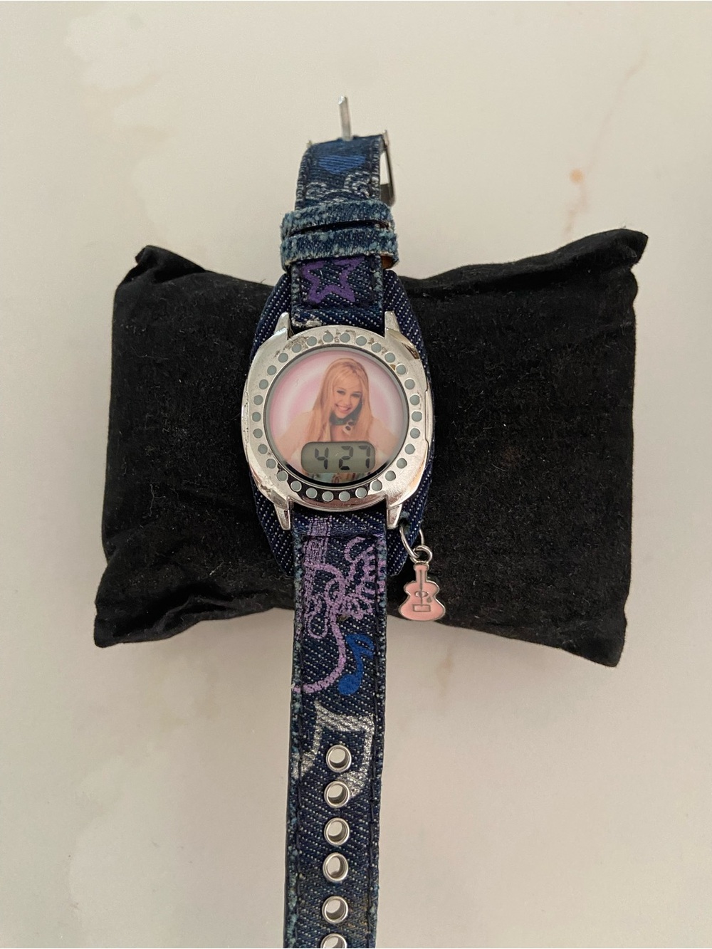 Disney Hannah Montana LCD Watch vintage collectibles Navy Blue Miley
Cyrus Works